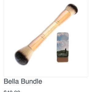 Bella Bronzer w/ B Squared applicator brush